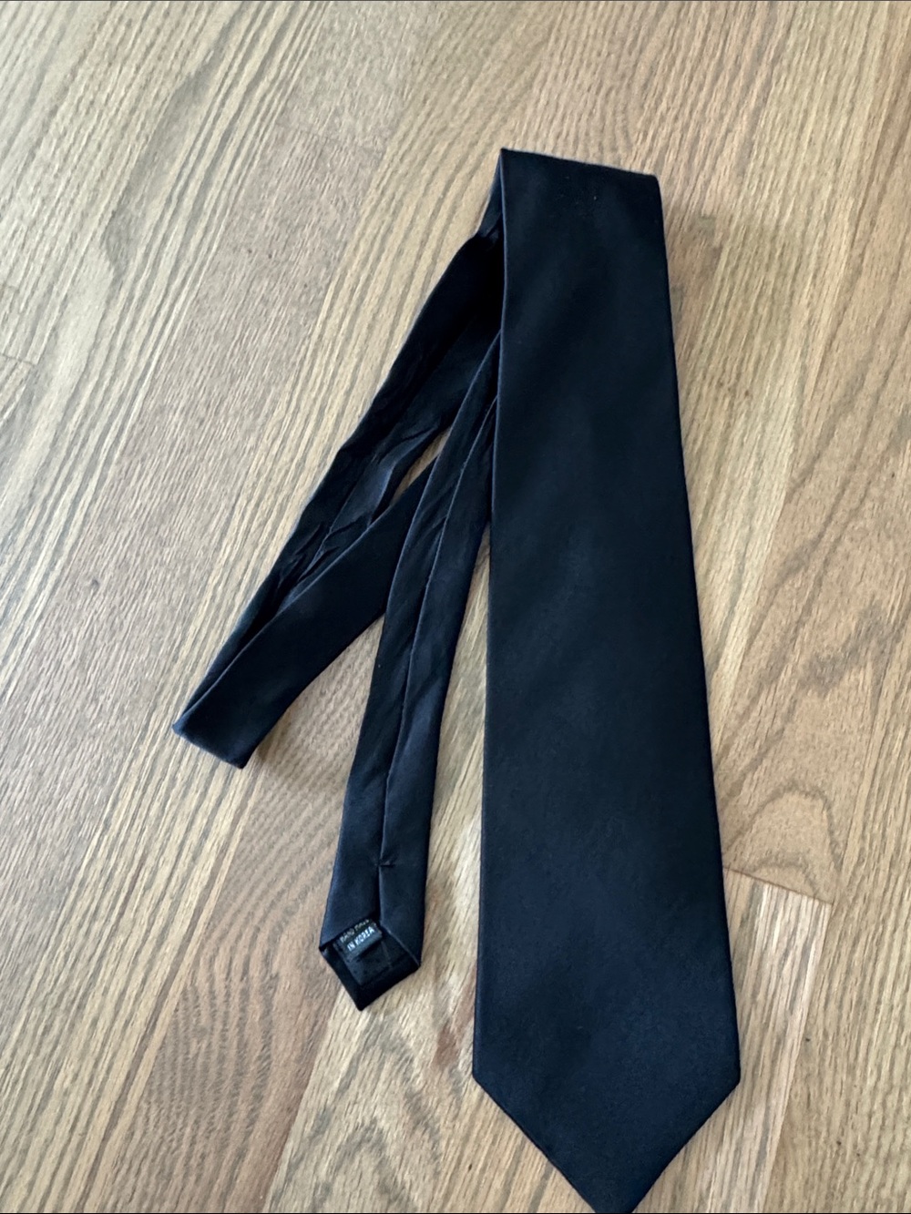 Classic Black Men's Tie — Unbranded